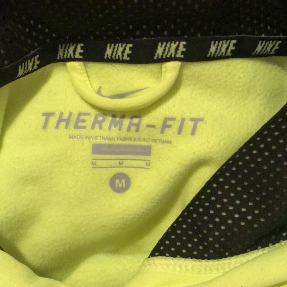Men’s Therma-fit lime green Nike sweater - Picture 6 of 7